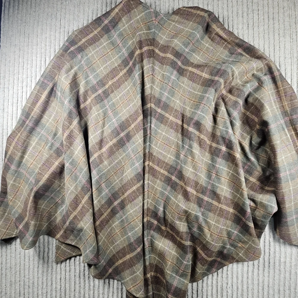 Lauren Ralph Lauren 100% Wool Poncho L/XL Tartan Plaid Cape Beautiful Old Money - Picture 8 of 10